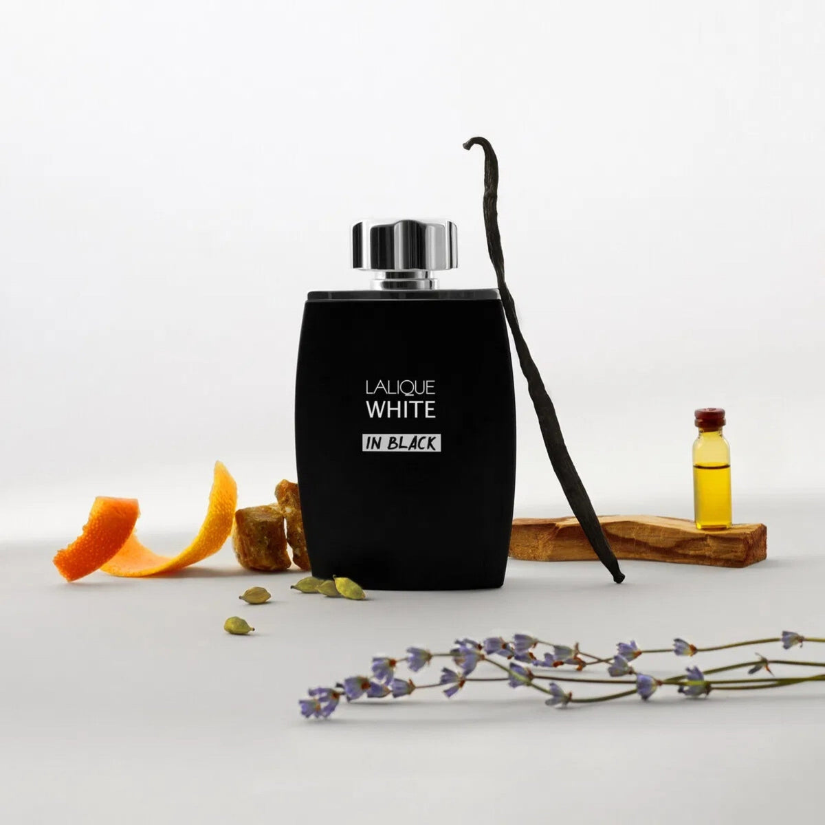 Lalique White In Black Eau de Parfum