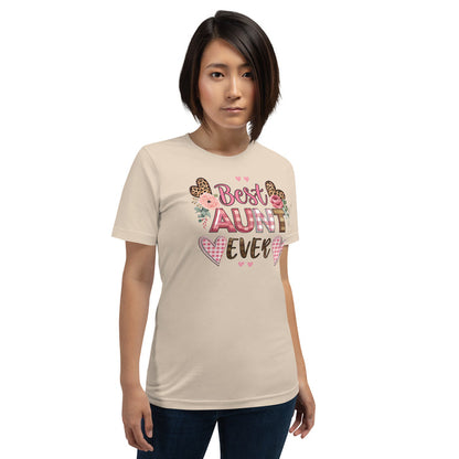Holiday gift for aunt t-shirt featuring Best Aunt Ever saying