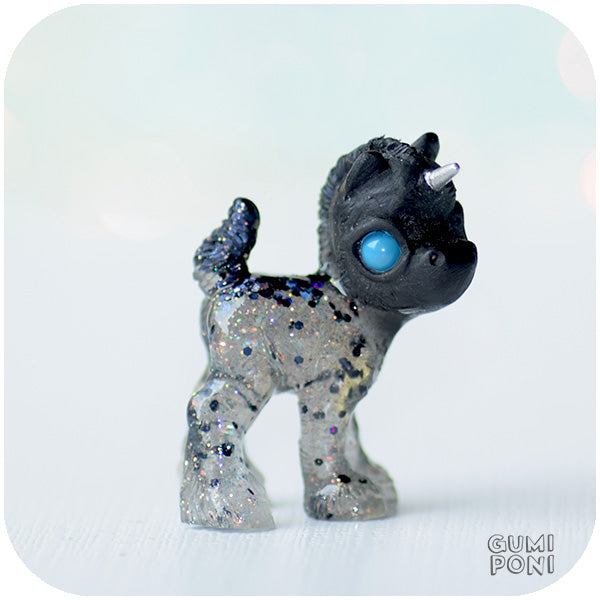 Blue-eyed Gumicorn