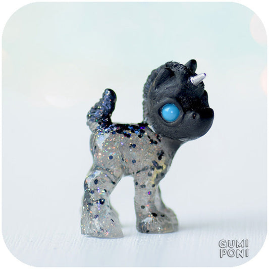 Blue-eyed Gumicorn