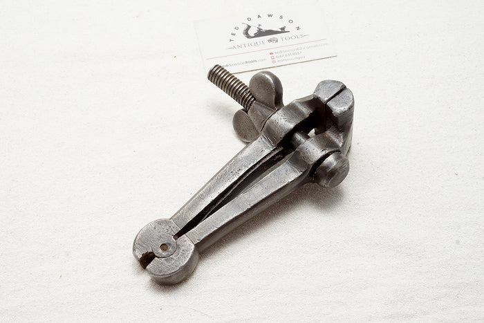 LARGE HAND HELD VISE - PLUMPTON, WARRINGTON