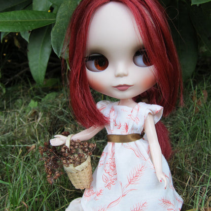 Miniature basket for Blythe, Pullip, and playscale dolls