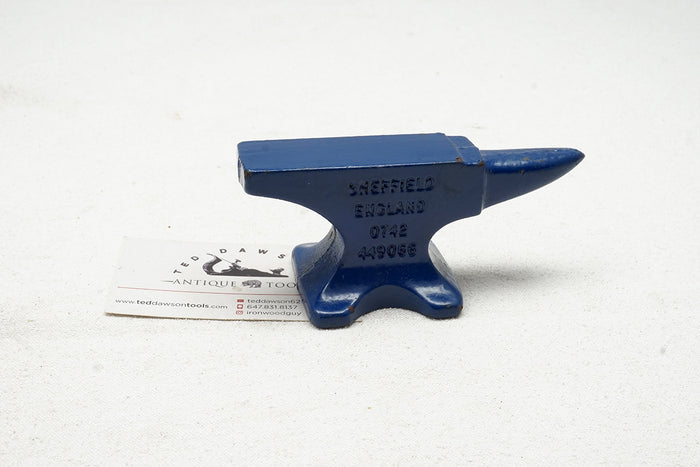 MINT RECORD MINI CAST IRON ANVIL