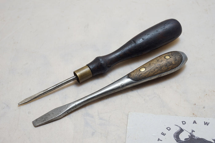 PAIR OF SMALL PERFECT HANDLE & ROSEWOOD HANDLED SCREWDRIVERS