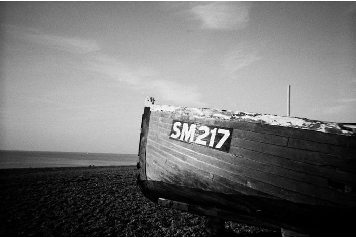 Simple Use Reloadable Film Camera Black & White